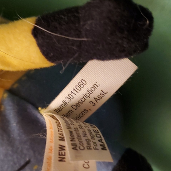 6in plush minion - Picture 9 of 11